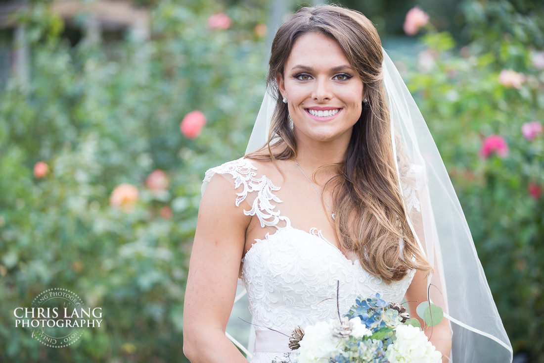 airlie gardens weddings - brides - photos - wedding dress - bridal ideas - wedding day - wilmington nc wedding photography